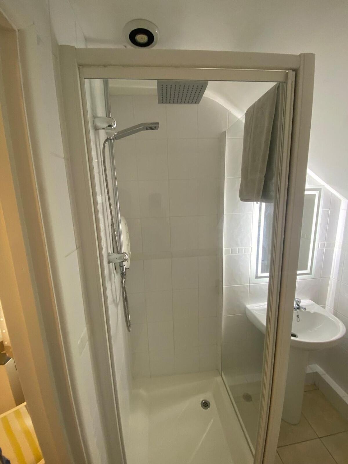Private Entry Guesthouse Hideaway Hordle المظهر الخارجي الصورة